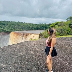 Meet your Posher, Nichelle